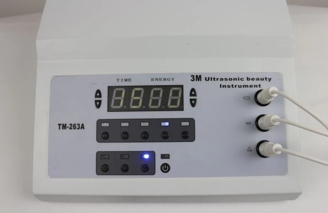 Portable 3mhz ultrasound machine for face and skin rejuvenation